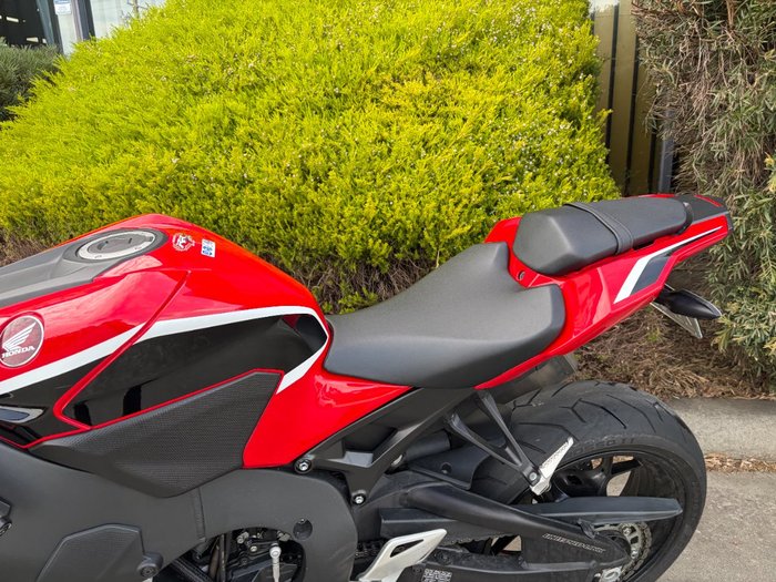2017 Honda CBR1000RR (FIREBLADE) ABS Red