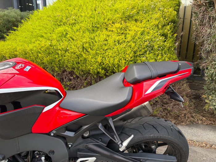 2017 Honda CBR1000RR (FIREBLADE) ABS Red