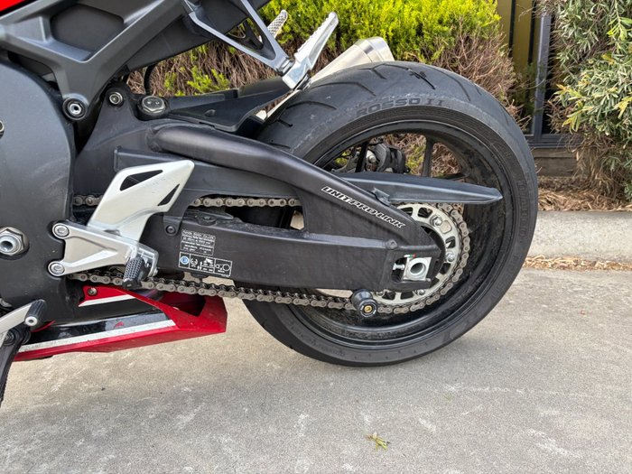 2017 Honda CBR1000RR (FIREBLADE) ABS Red