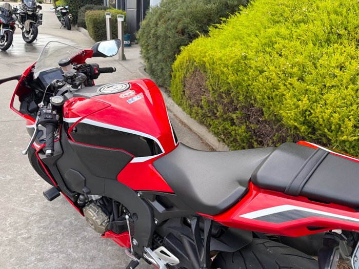 2017 Honda CBR1000RR (FIREBLADE) ABS Red
