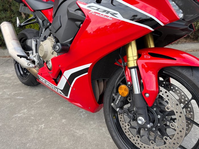 2017 Honda CBR1000RR (FIREBLADE) ABS Red