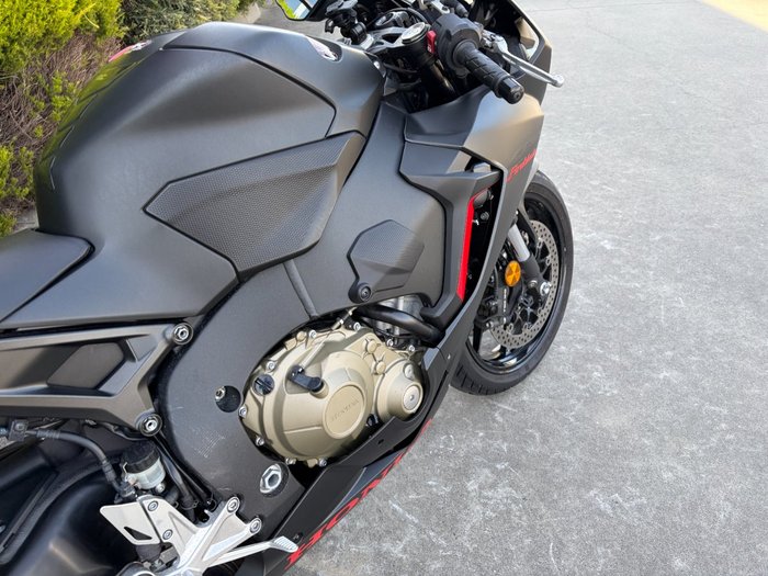2017 Honda CBR1000RRA (FIREBLADE) ABS Black
