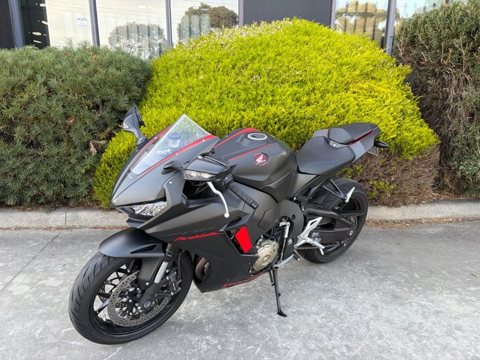 2017 Honda CBR1000RRA (FIREBLADE) ABS Black