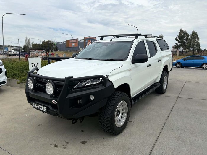 2022 Mitsubishi Triton GLX