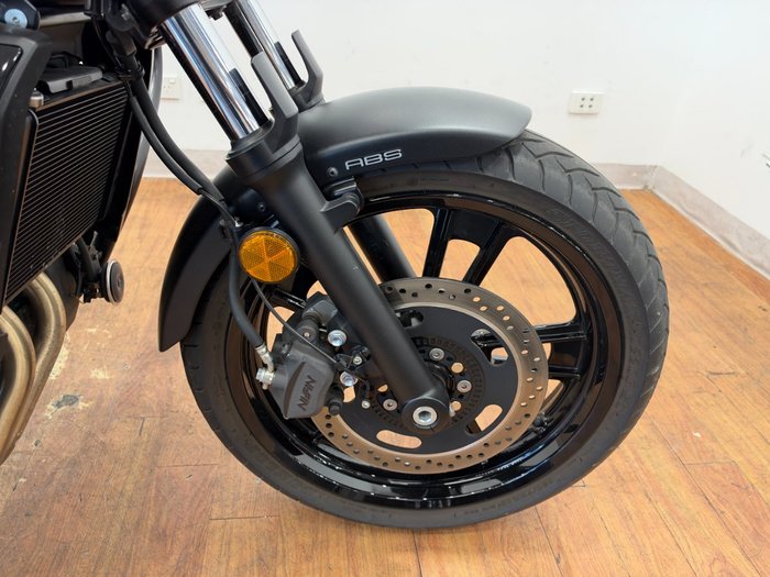 2024 Kawasaki VULCAN S Black