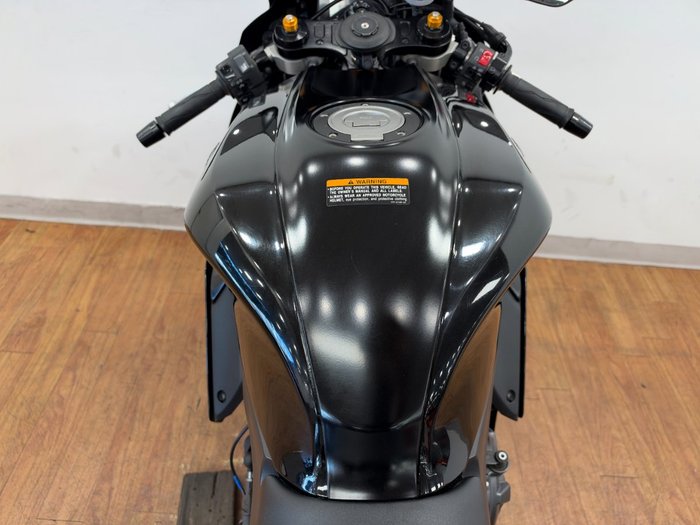 2022 Yamaha YZF-R7LA Black