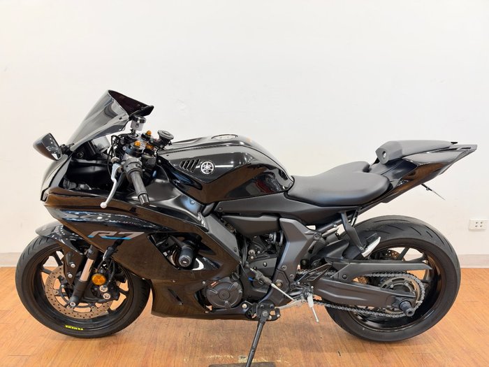 2022 Yamaha YZF-R7LA Black