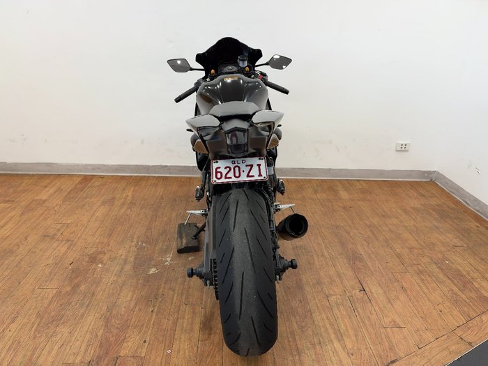 2022 Yamaha YZF-R7LA Black