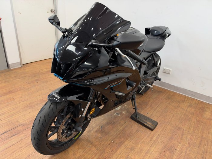 2022 Yamaha YZF-R7LA Black