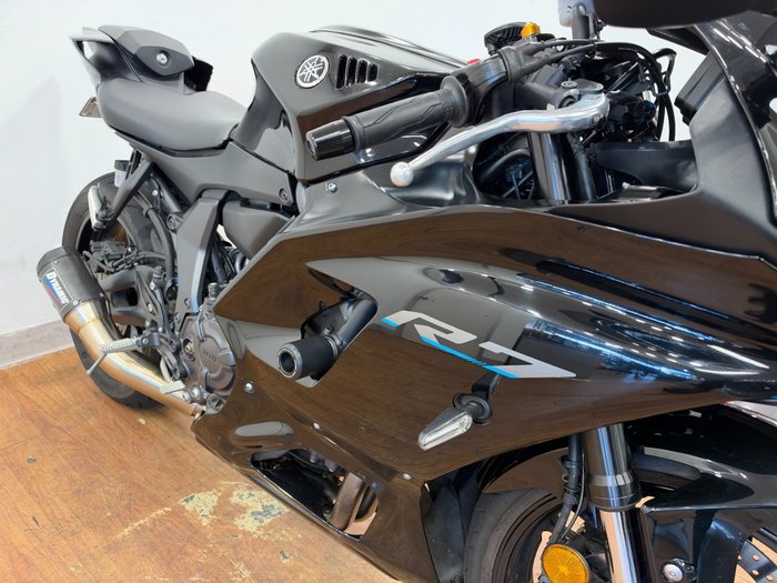 2022 Yamaha YZF-R7LA Black