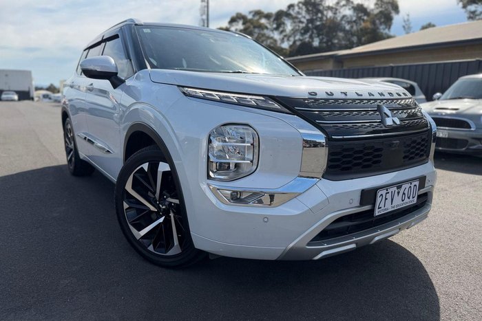 2024 Mitsubishi Outlander