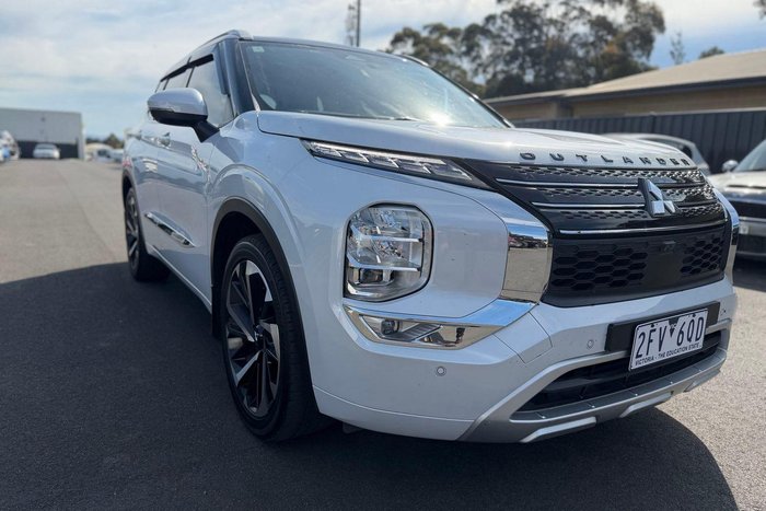 2024 Mitsubishi Outlander Exceed Tourer