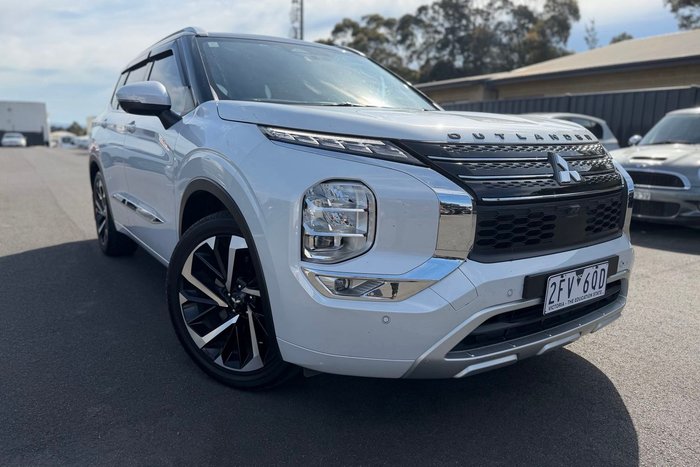 2024 Mitsubishi Outlander