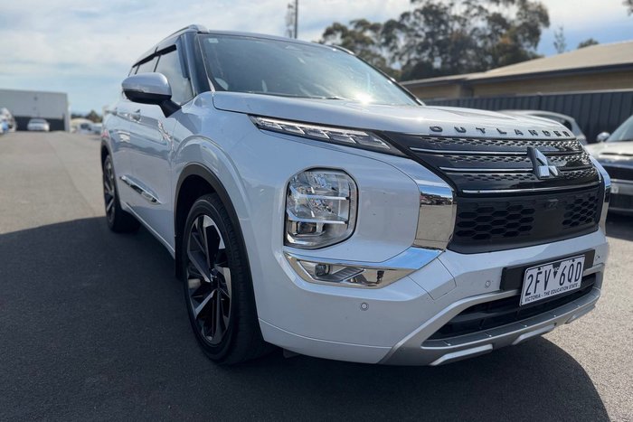 2024 Mitsubishi Outlander