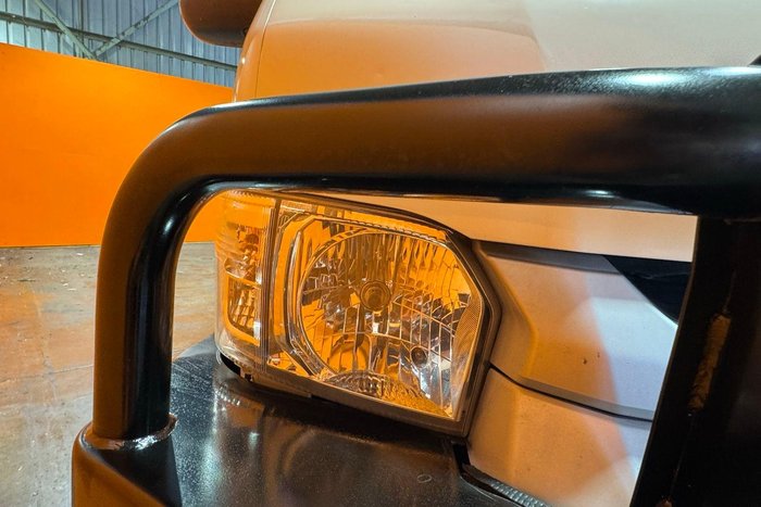 2015 Toyota Hiace
