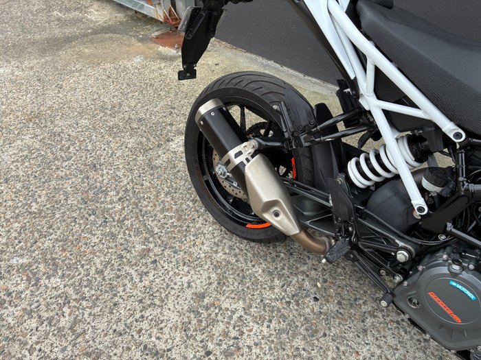 2023 Ktm 390 DUKE WHITE