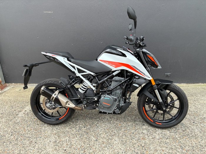 2023 Ktm 390 DUKE WHITE