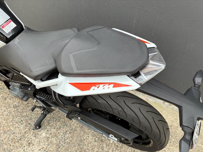 2023 Ktm 390 DUKE WHITE