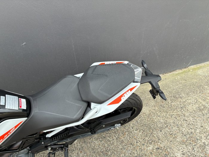 2023 Ktm 390 DUKE WHITE