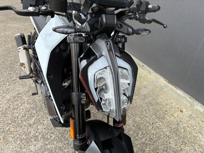 2023 Ktm 390 DUKE WHITE