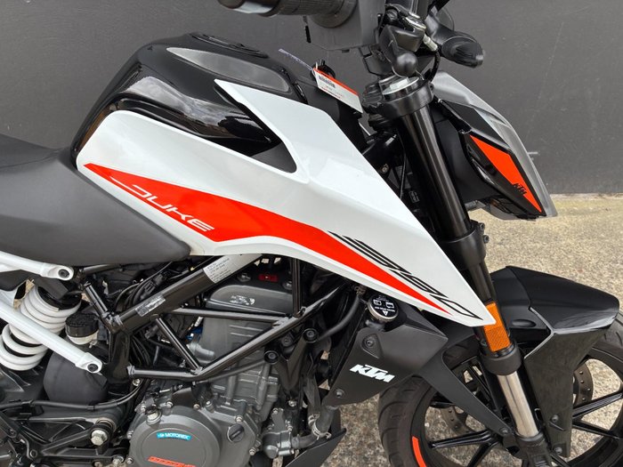2023 Ktm 390 DUKE WHITE