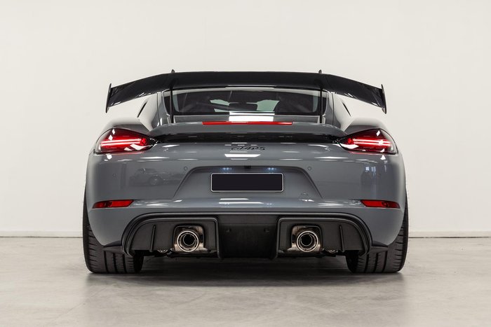 2022 Porsche 718 Cayman GT4 RS