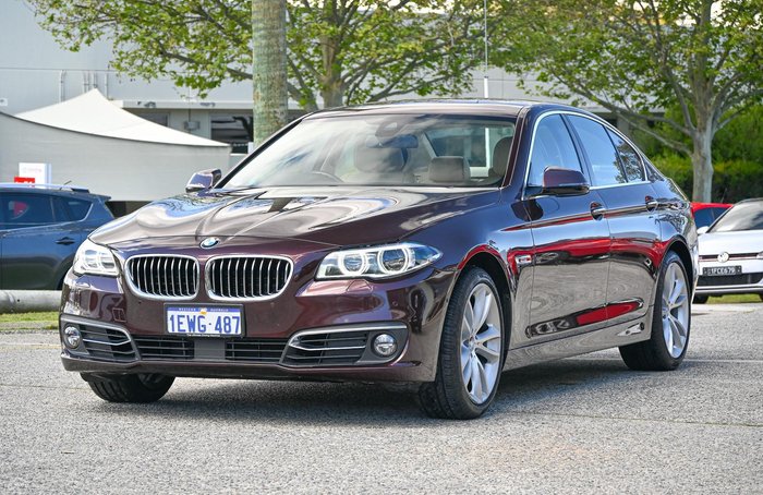 2015 BMW 5 Series 528i Luxury Line