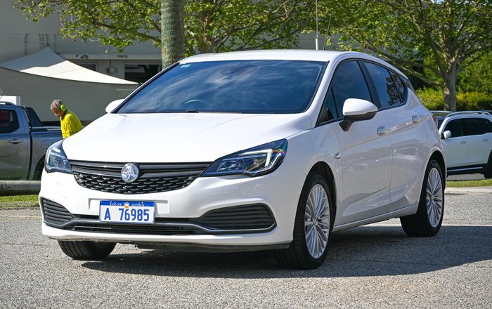 2018 Holden Astra R