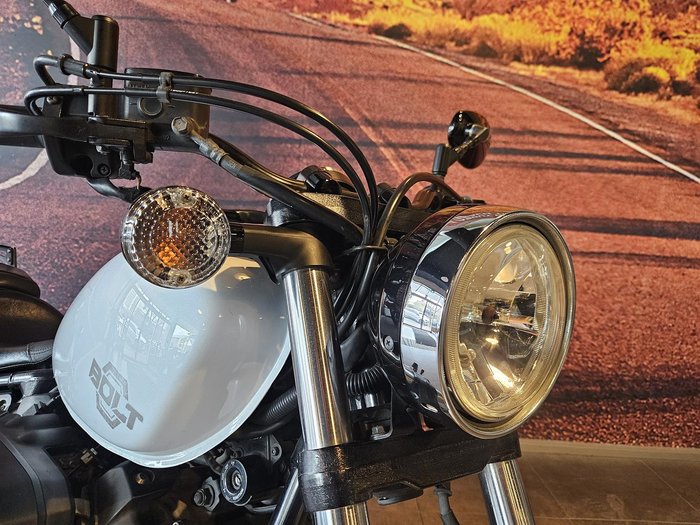 2014 Yamaha Bolt (XVS950CU) Bolt White