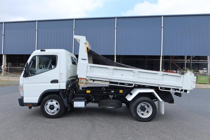 2023 Fuso Canter 815