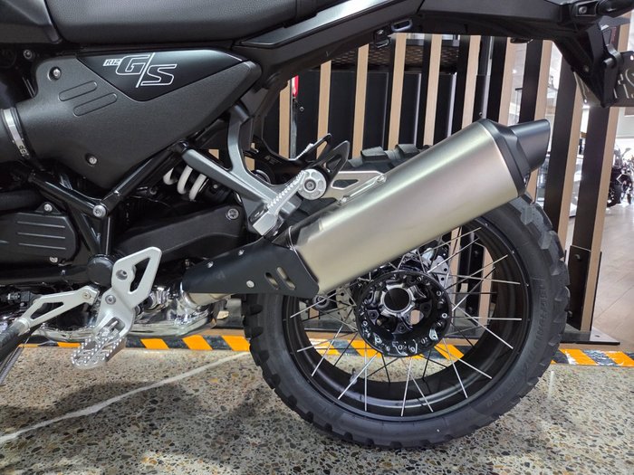2026 BMW Motorrad R 12 G/S Black