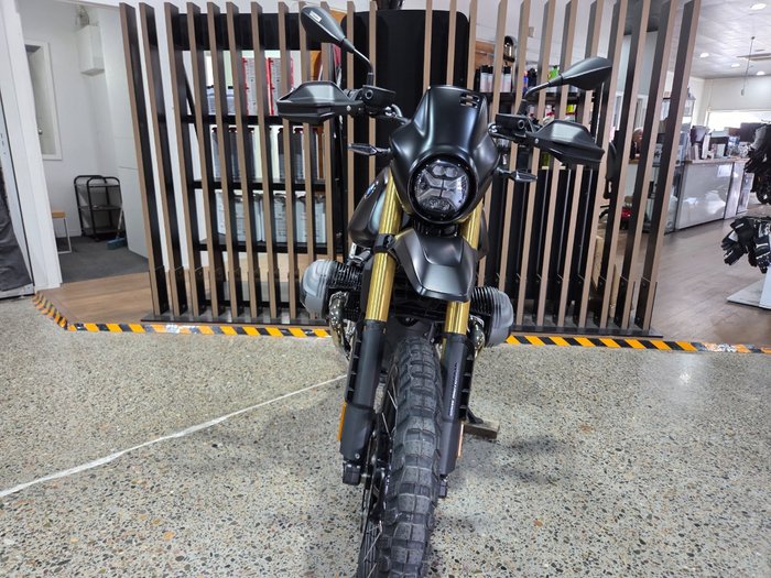 2026 BMW Motorrad R 12 G/S Black