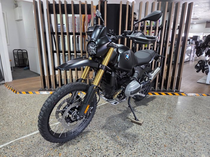 2026 BMW Motorrad R 12 G/S Black