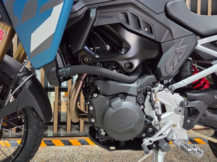 2026 BMW Motorrad F 900 GS ENDURO BLUE