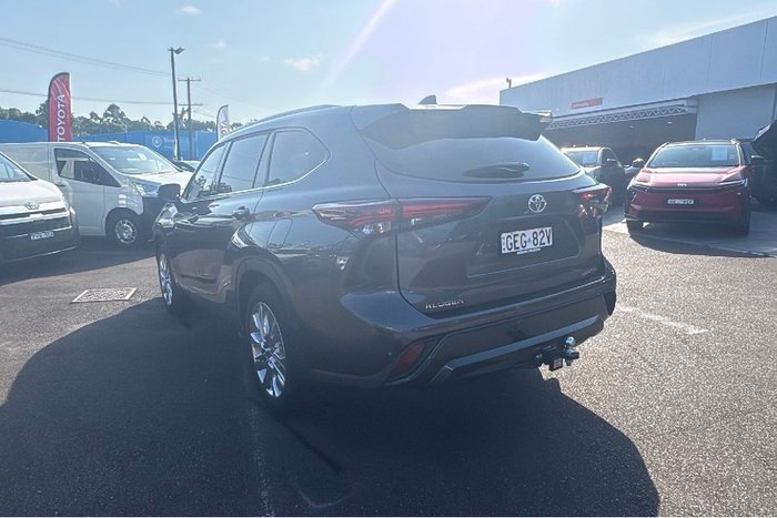 2025 Toyota Kluger Grande