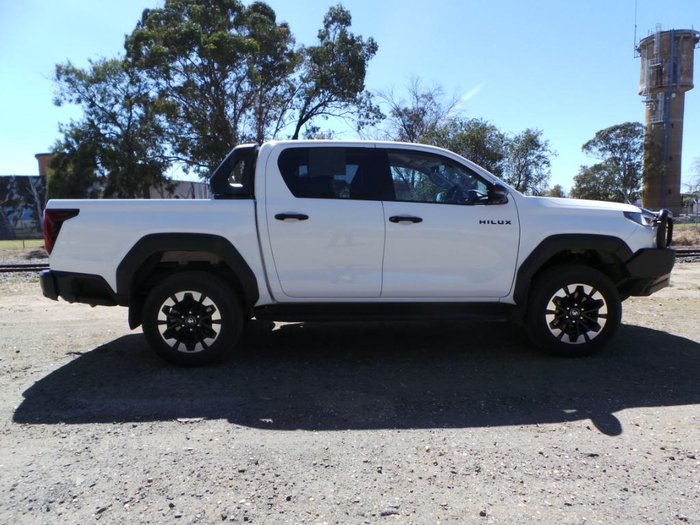 2025 Toyota Hilux