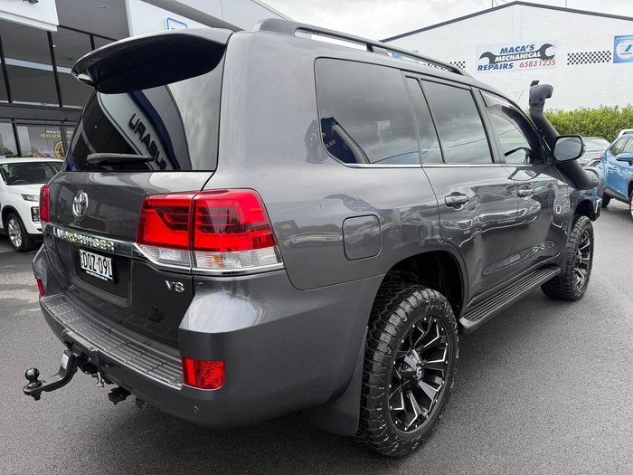 2017 Toyota Landcruiser VX