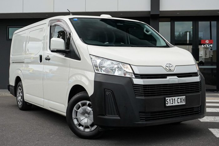 2022 Toyota Hiace