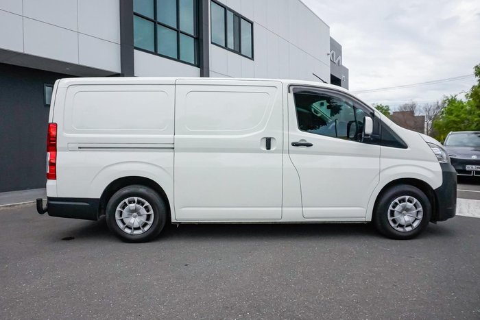 2022 Toyota Hiace