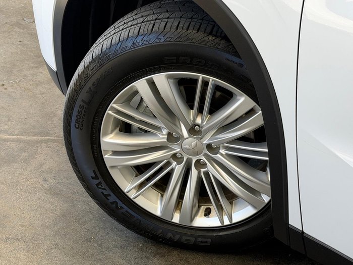 2022 Mitsubishi Outlander ES