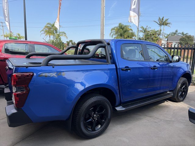 2025 Isuzu D-MAX X-RIDER