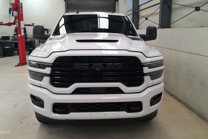 2026 RAM 2500 Laramie Rambox