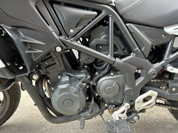 2021 BENELLI TRK 502 (ABS) WHITE