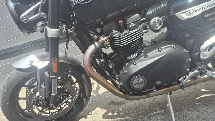 2023 Triumph BONNEVILLE SPEED TWIN 1200 BLACK