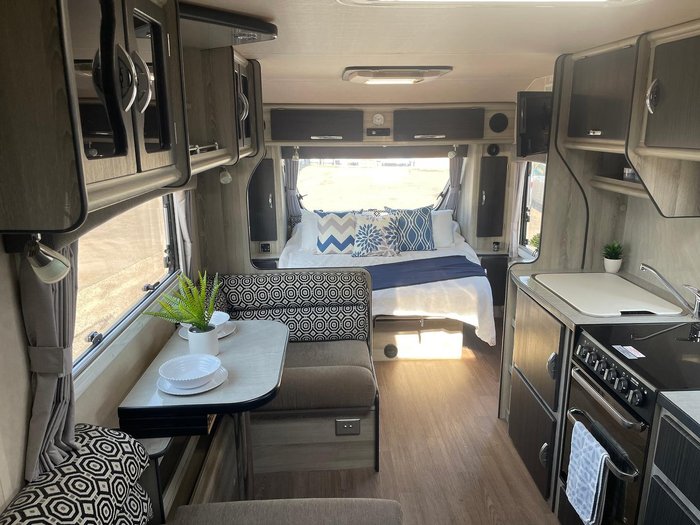 2016 Jurgens Lunagazer J2405