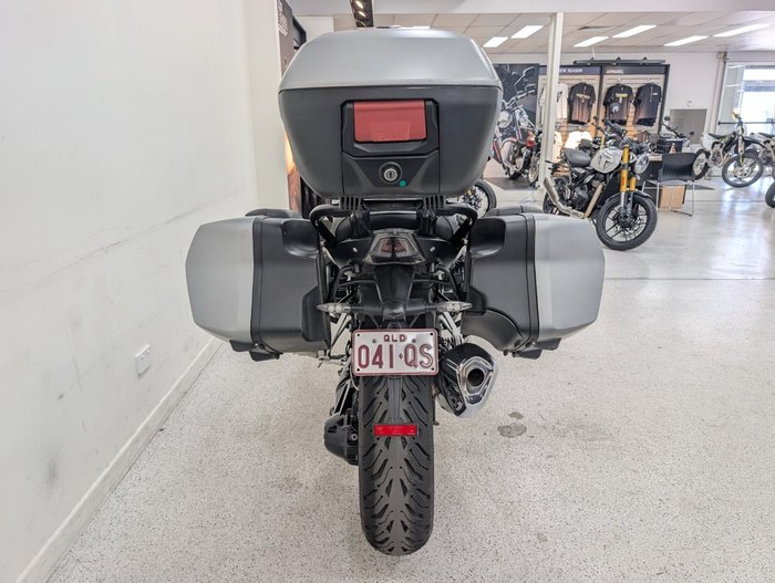 2018 BMW Motorrad R1200R SPORTS Black