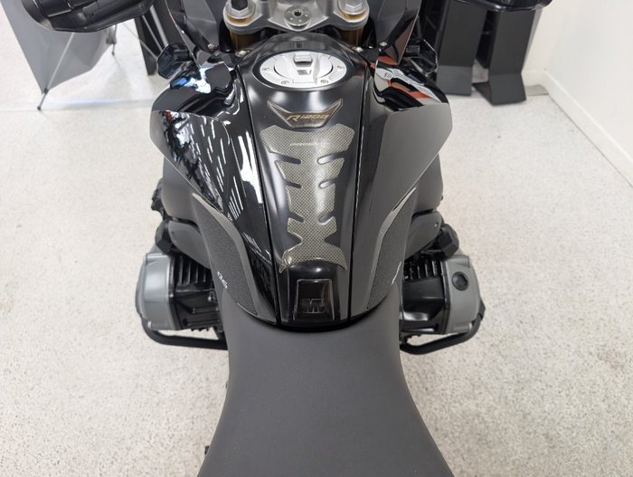 2018 BMW Motorrad R1200R SPORTS Black