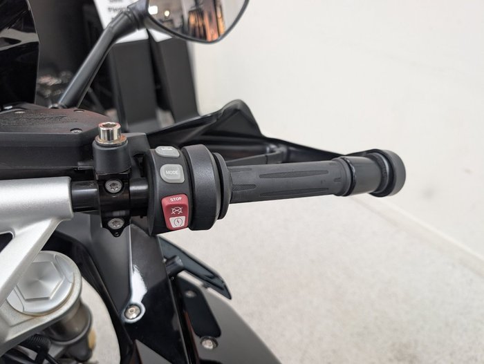 2018 BMW Motorrad R1200R SPORTS Black