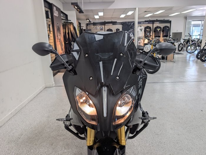 2018 BMW Motorrad R1200R SPORTS Black
