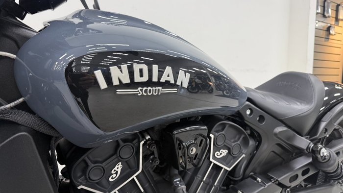 2022 INDIAN SCOUT ROGUE grey